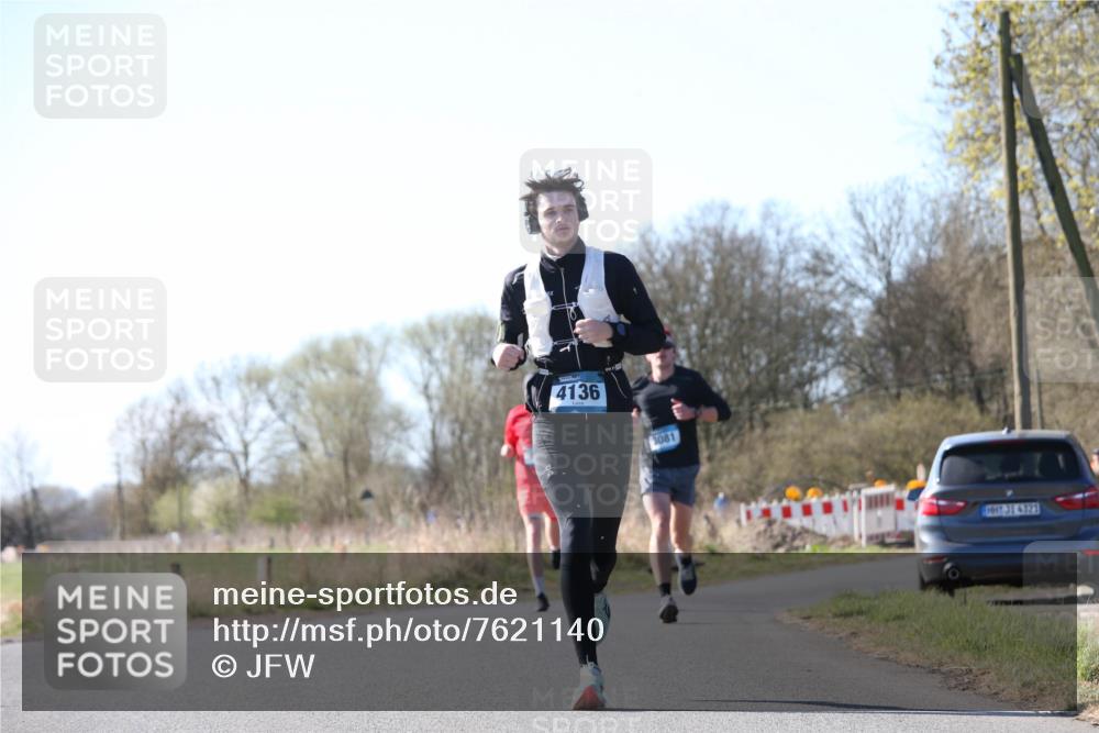 06.04.2025 - 44. Internationalen Wilhelmsburger Insellauf Jannik Wohlers http://msf.ph/oto/7621140 06.04.2025 10:10:28 Laufen 4136, 3081, 31, 4323 meine-sportfotos.de
