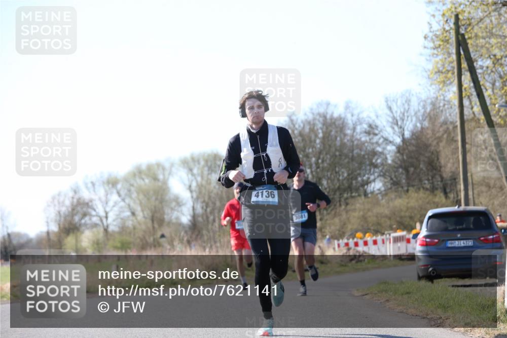 06.04.2025 - 44. Internationalen Wilhelmsburger Insellauf Jannik Wohlers http://msf.ph/oto/7621141 06.04.2025 10:10:28 Laufen 4136, 3081, 431, 4323 meine-sportfotos.de