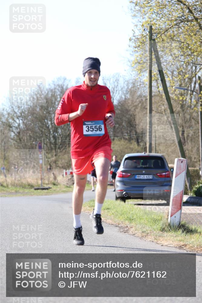 06.04.2025 - 44. Internationalen Wilhelmsburger Insellauf Jannik Wohlers http://msf.ph/oto/7621162 06.04.2025 10:10:34 Laufen 3556, 31, 4321 meine-sportfotos.de