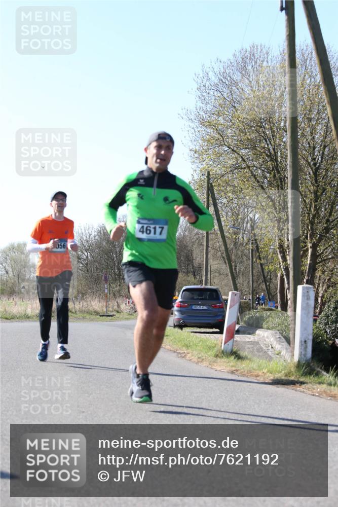 06.04.2025 - 44. Internationalen Wilhelmsburger Insellauf Jannik Wohlers http://msf.ph/oto/7621192 06.04.2025 10:10:50 Laufen 056, 4617, 31, 4321 meine-sportfotos.de