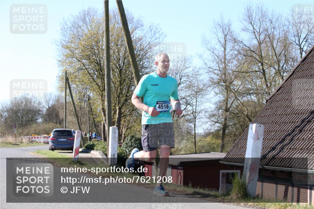 06.04.2025 - 44. Internationalen Wilhelmsburger Insellauf Jannik Wohlers http://msf.ph/oto/7621208 06.04.2025 10:11:03 Laufen 4516 meine-sportfotos.de