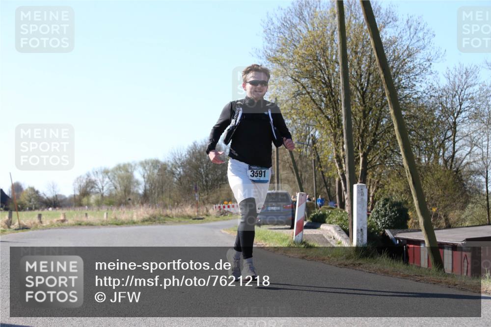 06.04.2025 - 44. Internationalen Wilhelmsburger Insellauf Jannik Wohlers http://msf.ph/oto/7621218 06.04.2025 10:11:06 Laufen 3591 meine-sportfotos.de