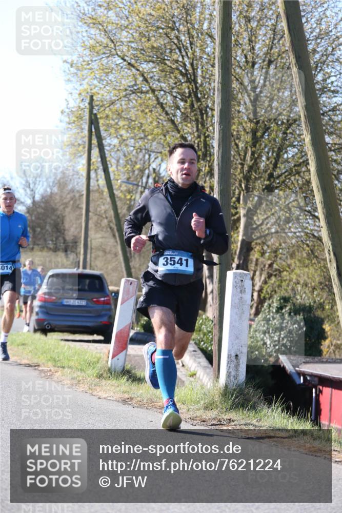 06.04.2025 - 44. Internationalen Wilhelmsburger Insellauf Jannik Wohlers http://msf.ph/oto/7621224 06.04.2025 10:11:18 Laufen 014, 3541 meine-sportfotos.de