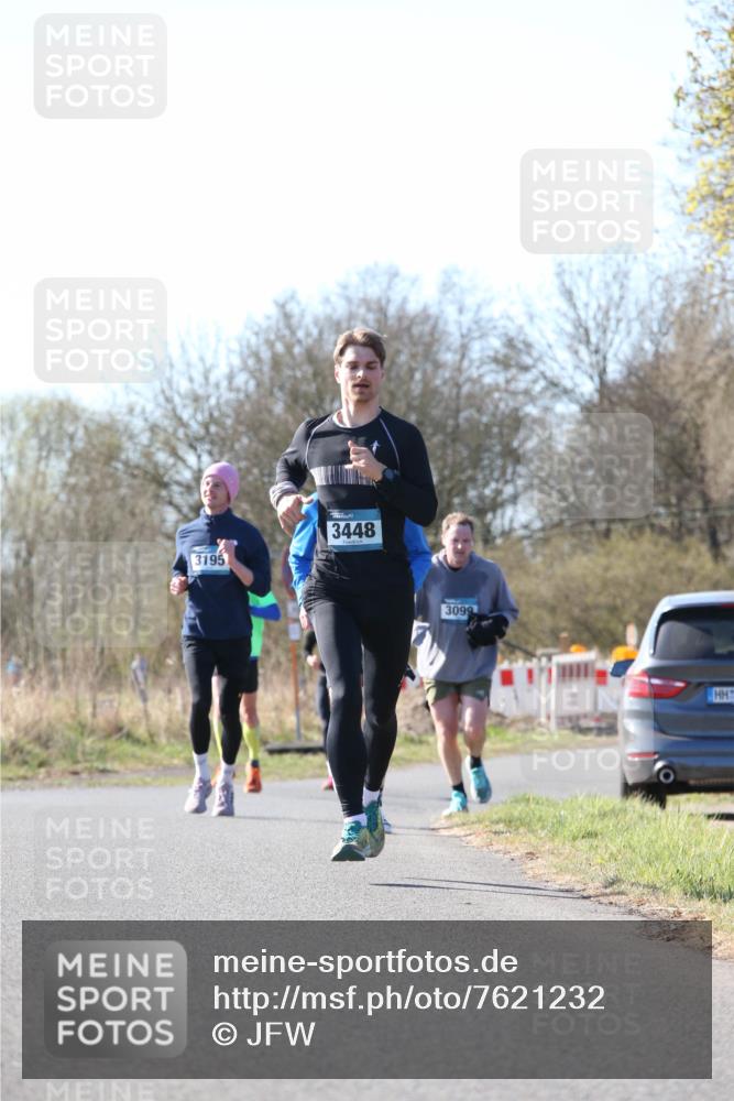 06.04.2025 - 44. Internationalen Wilhelmsburger Insellauf Jannik Wohlers http://msf.ph/oto/7621232 06.04.2025 10:11:24 Laufen 3195, 3448, 3099 meine-sportfotos.de