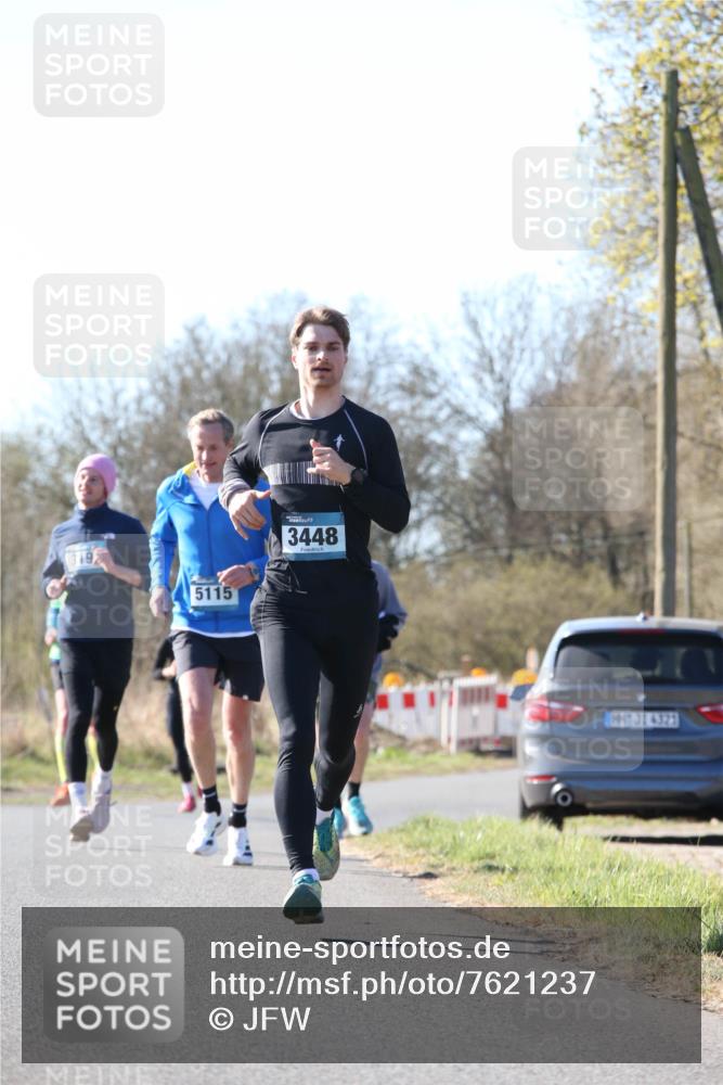 06.04.2025 - 44. Internationalen Wilhelmsburger Insellauf Jannik Wohlers http://msf.ph/oto/7621237 06.04.2025 10:11:25 Laufen 319, 5115, 3448, 31, 4323 meine-sportfotos.de