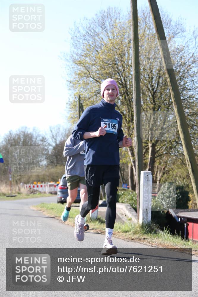 06.04.2025 - 44. Internationalen Wilhelmsburger Insellauf Jannik Wohlers http://msf.ph/oto/7621251 06.04.2025 10:11:30 Laufen 2195 meine-sportfotos.de