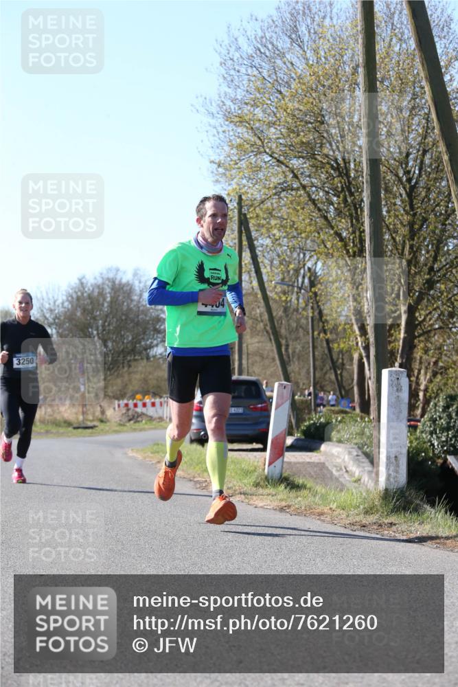 06.04.2025 - 44. Internationalen Wilhelmsburger Insellauf Jannik Wohlers http://msf.ph/oto/7621260 06.04.2025 10:11:33 Laufen 3250, 14323 meine-sportfotos.de