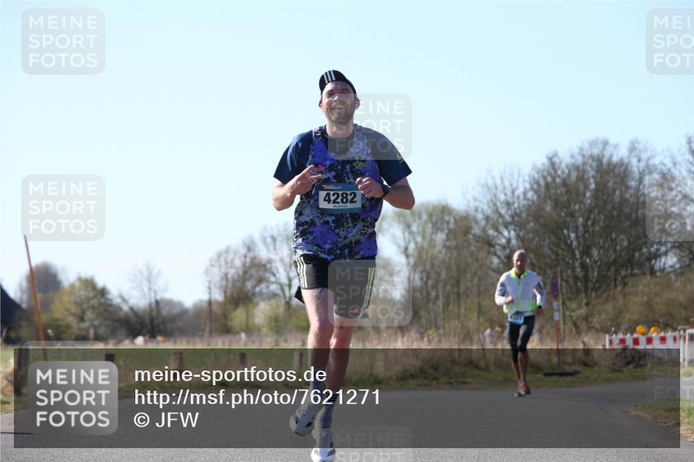 06.04.2025 - 44. Internationalen Wilhelmsburger Insellauf Jannik Wohlers http://msf.ph/oto/7621271 06.04.2025 10:11:45 Laufen 4282 meine-sportfotos.de