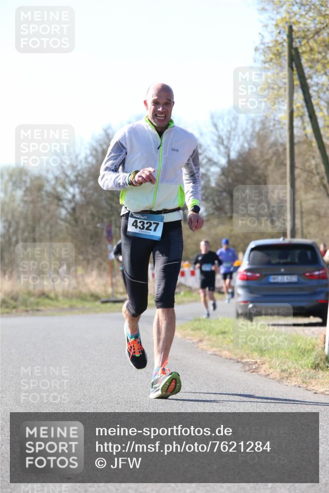 06.04.2025 - 44. Internationalen Wilhelmsburger Insellauf Jannik Wohlers http://msf.ph/oto/7621284 06.04.2025 10:11:51 Laufen 4327 meine-sportfotos.de