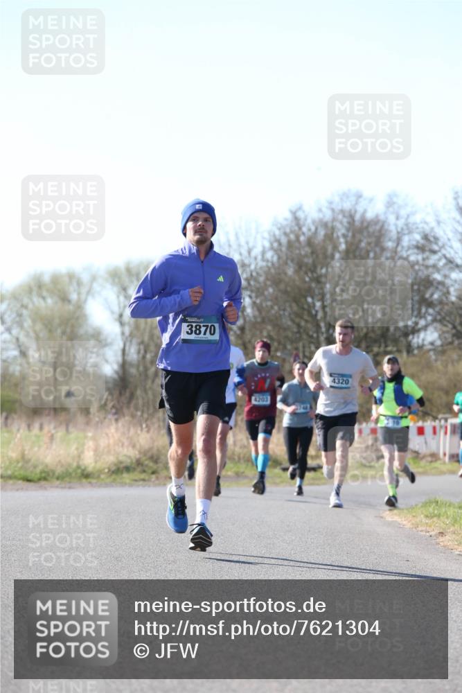 06.04.2025 - 44. Internationalen Wilhelmsburger Insellauf Jannik Wohlers http://msf.ph/oto/7621304 06.04.2025 10:12:04 Laufen 3870, 4203, 4320 meine-sportfotos.de