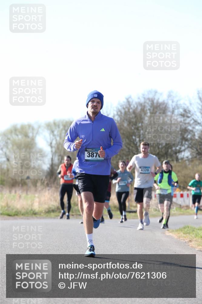 06.04.2025 - 44. Internationalen Wilhelmsburger Insellauf Jannik Wohlers http://msf.ph/oto/7621306 06.04.2025 10:12:05 Laufen 387, 4320 meine-sportfotos.de