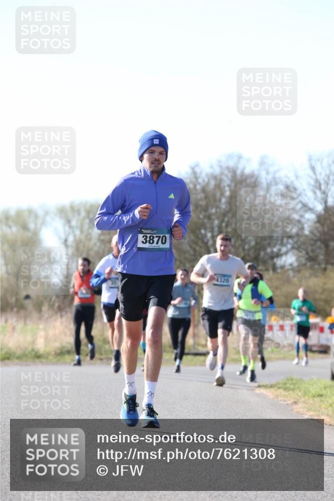 06.04.2025 - 44. Internationalen Wilhelmsburger Insellauf Jannik Wohlers http://msf.ph/oto/7621308 06.04.2025 10:12:05 Laufen 3870, 4320 meine-sportfotos.de