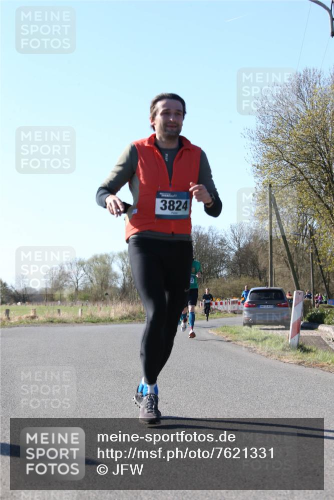 06.04.2025 - 44. Internationalen Wilhelmsburger Insellauf Jannik Wohlers http://msf.ph/oto/7621331 06.04.2025 10:12:15 Laufen 3824, 31, 4321 meine-sportfotos.de