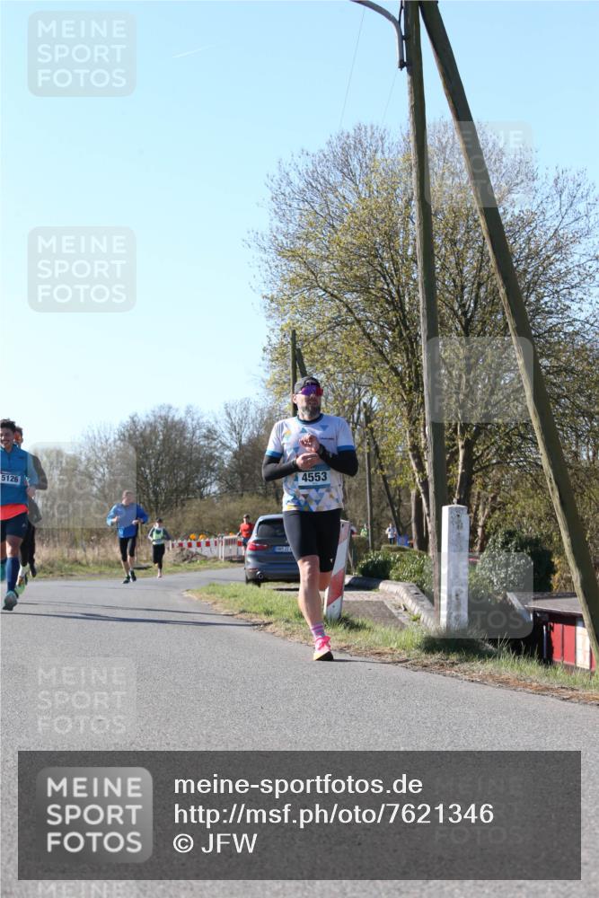 06.04.2025 - 44. Internationalen Wilhelmsburger Insellauf Jannik Wohlers http://msf.ph/oto/7621346 06.04.2025 10:12:21 Laufen 5126, 4553 meine-sportfotos.de