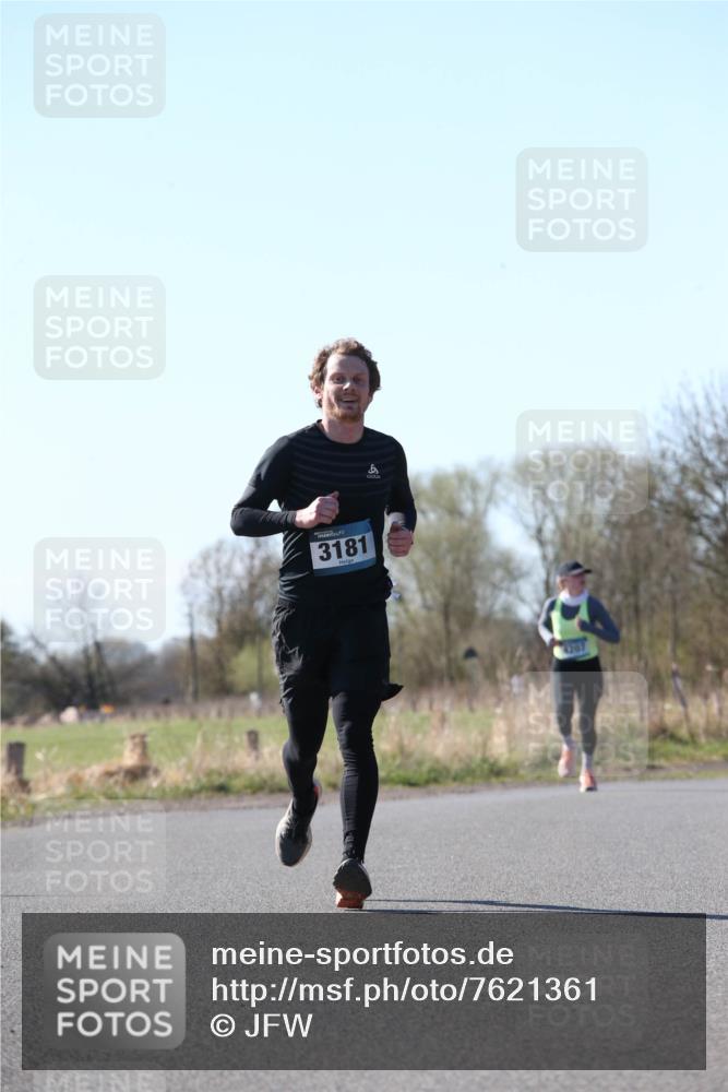 06.04.2025 - 44. Internationalen Wilhelmsburger Insellauf Jannik Wohlers http://msf.ph/oto/7621361 06.04.2025 10:12:26 Laufen 3181, 6, 4207 meine-sportfotos.de