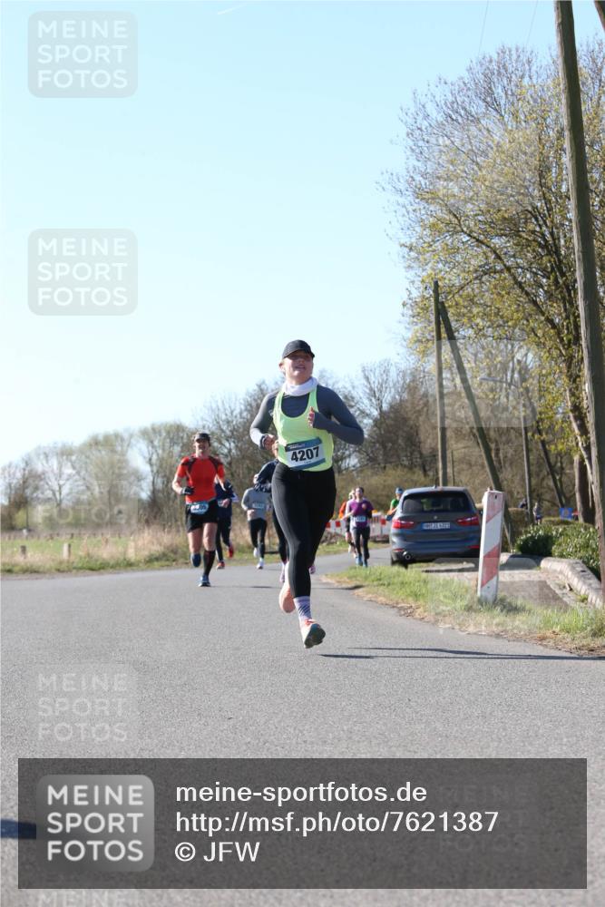 06.04.2025 - 44. Internationalen Wilhelmsburger Insellauf Jannik Wohlers http://msf.ph/oto/7621387 06.04.2025 10:12:32 Laufen 1543, 4207, 31, 4323 meine-sportfotos.de