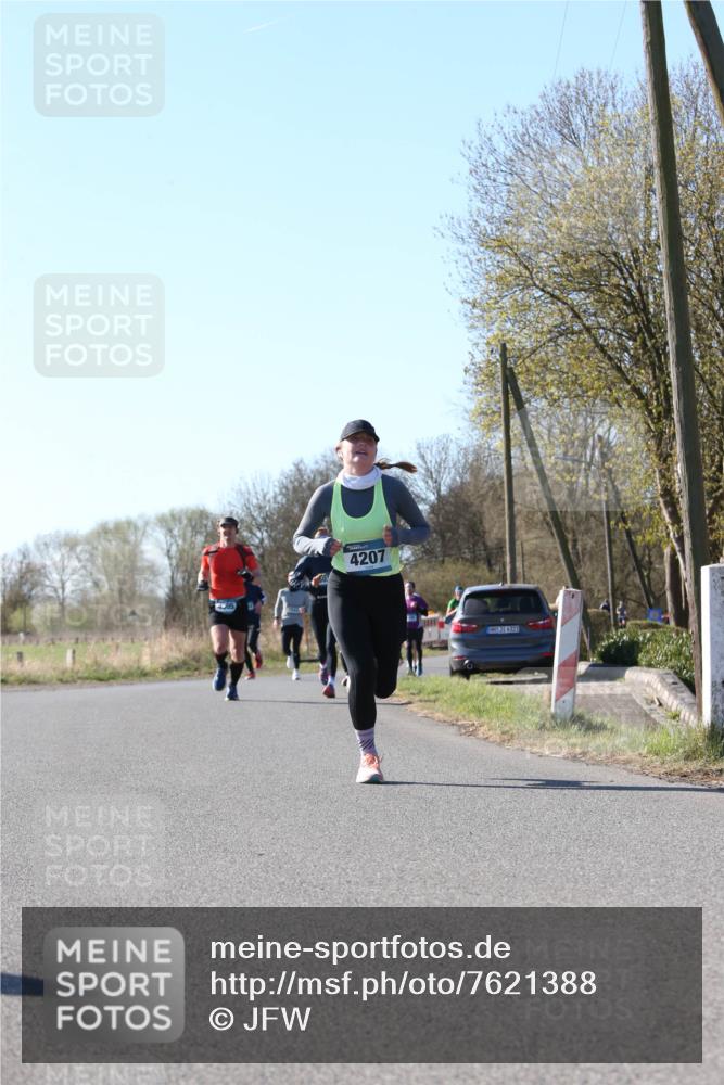 06.04.2025 - 44. Internationalen Wilhelmsburger Insellauf Jannik Wohlers http://msf.ph/oto/7621388 06.04.2025 10:12:32 Laufen 05, 4207, 31, 4323 meine-sportfotos.de