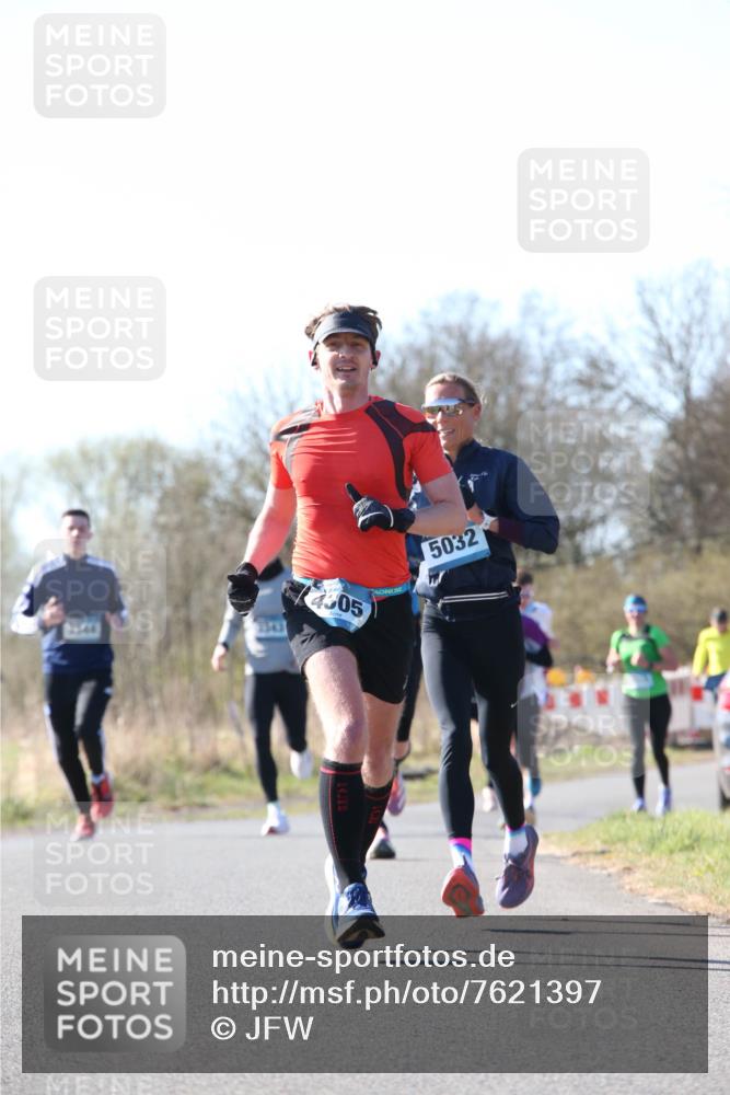 06.04.2025 - 44. Internationalen Wilhelmsburger Insellauf Jannik Wohlers http://msf.ph/oto/7621397 06.04.2025 10:12:35 Laufen 2544, 4305, 5032 meine-sportfotos.de