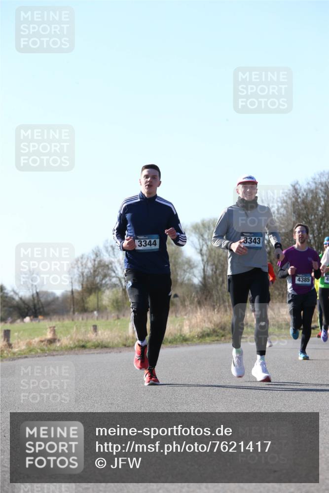 06.04.2025 - 44. Internationalen Wilhelmsburger Insellauf Jannik Wohlers http://msf.ph/oto/7621417 06.04.2025 10:12:39 Laufen 3344, 3343, 4385 meine-sportfotos.de