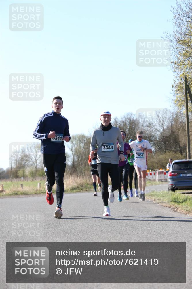 06.04.2025 - 44. Internationalen Wilhelmsburger Insellauf Jannik Wohlers http://msf.ph/oto/7621419 06.04.2025 10:12:40 Laufen 344, 3343, 3804, 31, 4323 meine-sportfotos.de
