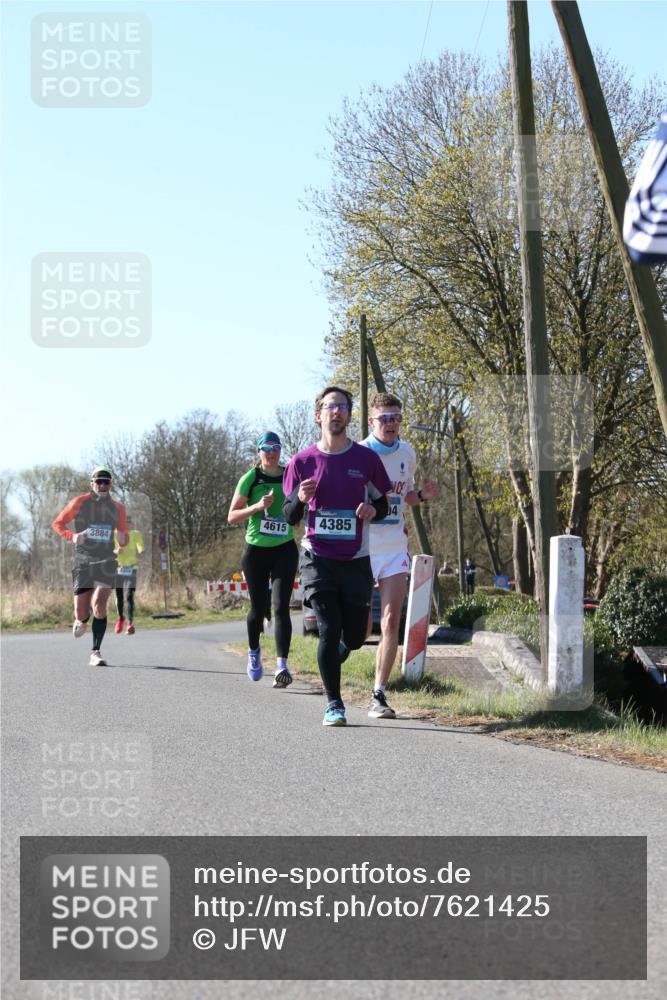 06.04.2025 - 44. Internationalen Wilhelmsburger Insellauf Jannik Wohlers http://msf.ph/oto/7621425 06.04.2025 10:12:43 Laufen 4615, 3884, 4385, 4 meine-sportfotos.de