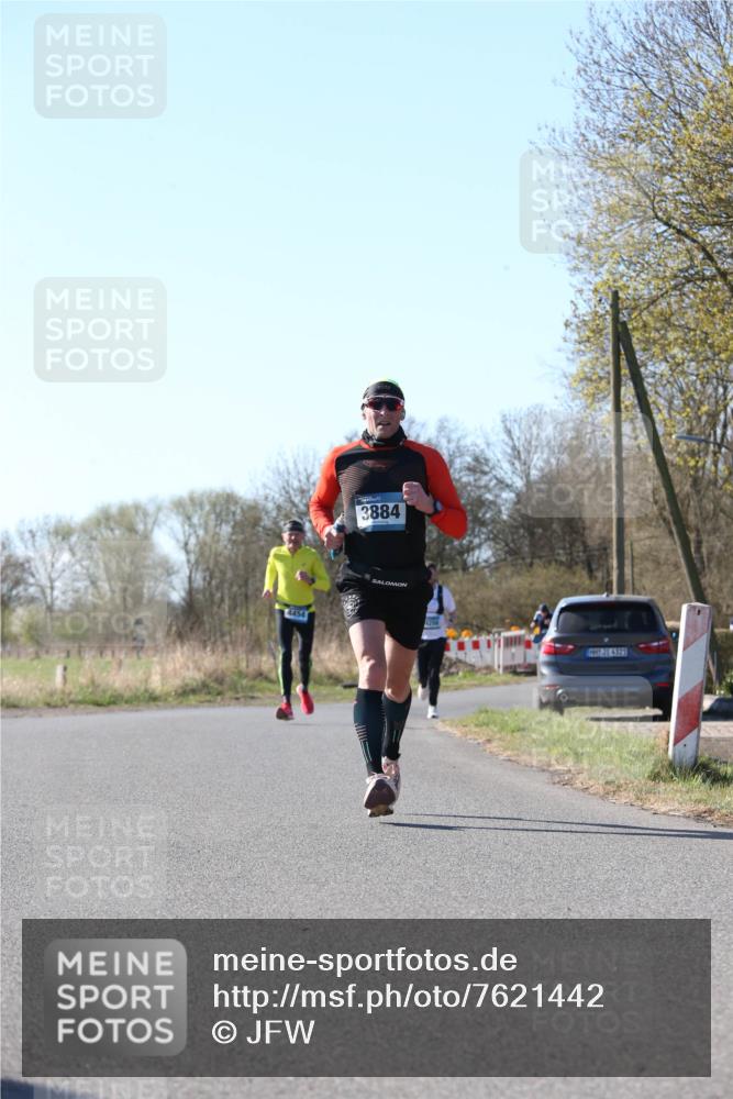 06.04.2025 - 44. Internationalen Wilhelmsburger Insellauf Jannik Wohlers http://msf.ph/oto/7621442 06.04.2025 10:12:45 Laufen 4454, 3884, 31, 4323 meine-sportfotos.de