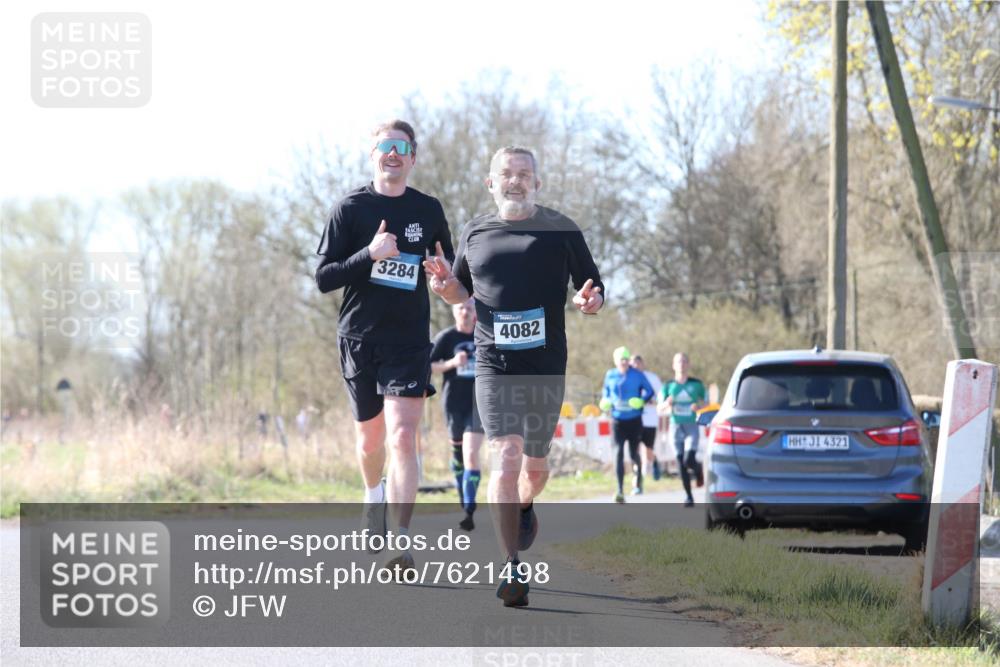 06.04.2025 - 44. Internationalen Wilhelmsburger Insellauf Jannik Wohlers http://msf.ph/oto/7621498 06.04.2025 10:13:17 Laufen 3284, 4082, 31, 4321 meine-sportfotos.de