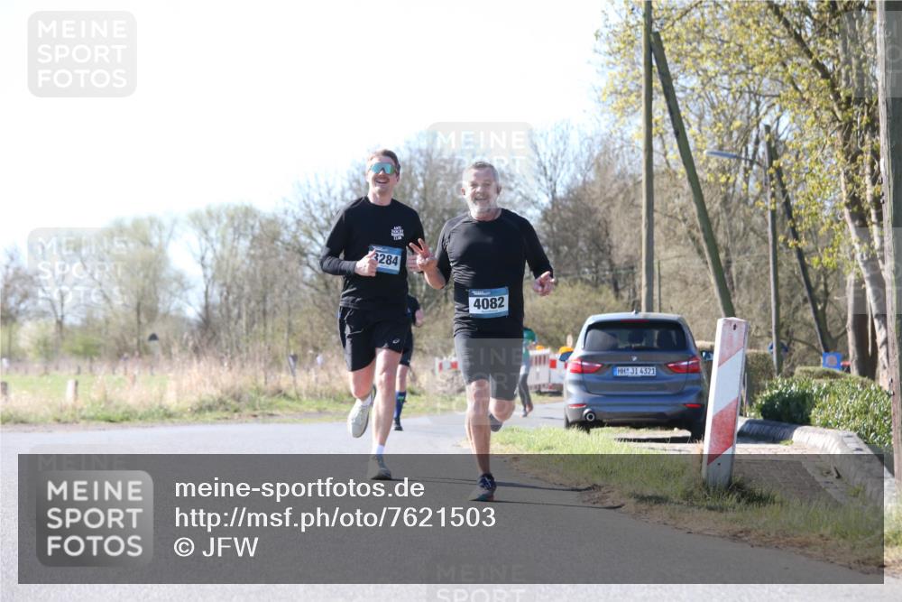 06.04.2025 - 44. Internationalen Wilhelmsburger Insellauf Jannik Wohlers http://msf.ph/oto/7621503 06.04.2025 10:13:17 Laufen 3284, 4082, 4321 meine-sportfotos.de