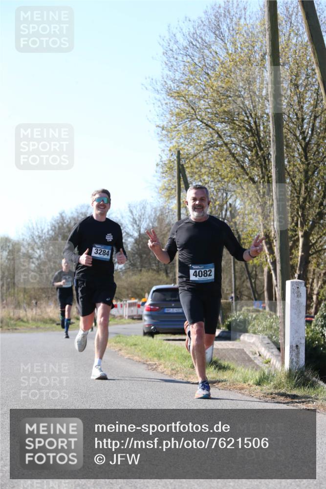 06.04.2025 - 44. Internationalen Wilhelmsburger Insellauf Jannik Wohlers http://msf.ph/oto/7621506 06.04.2025 10:13:19 Laufen 3284, 4082 meine-sportfotos.de