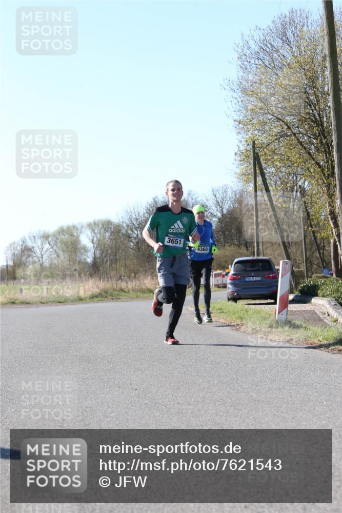 06.04.2025 - 44. Internationalen Wilhelmsburger Insellauf Jannik Wohlers http://msf.ph/oto/7621543 06.04.2025 10:13:28 Laufen 3651, 4360, 31, 4321 meine-sportfotos.de