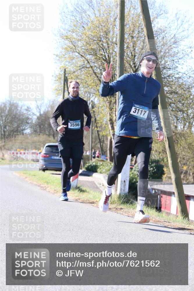 06.04.2025 - 44. Internationalen Wilhelmsburger Insellauf Jannik Wohlers http://msf.ph/oto/7621562 06.04.2025 10:13:48 Laufen 3596, 3117 meine-sportfotos.de