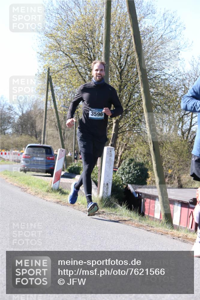 06.04.2025 - 44. Internationalen Wilhelmsburger Insellauf Jannik Wohlers http://msf.ph/oto/7621566 06.04.2025 10:13:49 Laufen 31, 4323, 3596 meine-sportfotos.de