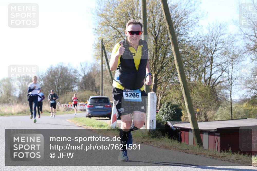 06.04.2025 - 44. Internationalen Wilhelmsburger Insellauf Jannik Wohlers http://msf.ph/oto/7621591 06.04.2025 10:14:09 Laufen 2023, 5206 meine-sportfotos.de
