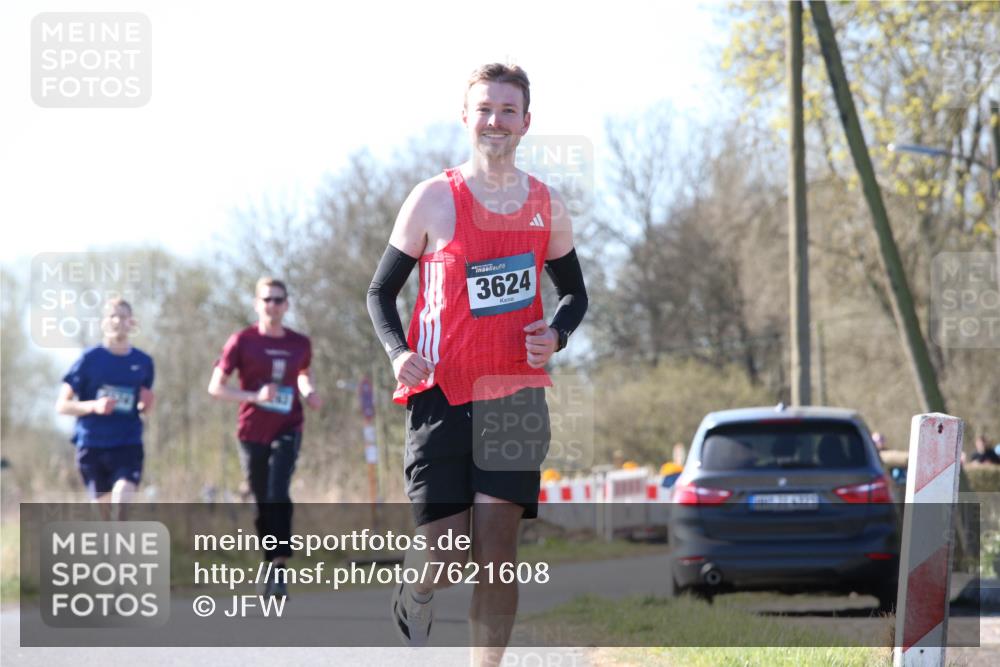 06.04.2025 - 44. Internationalen Wilhelmsburger Insellauf Jannik Wohlers http://msf.ph/oto/7621608 06.04.2025 10:14:20 Laufen 243, 3624 meine-sportfotos.de