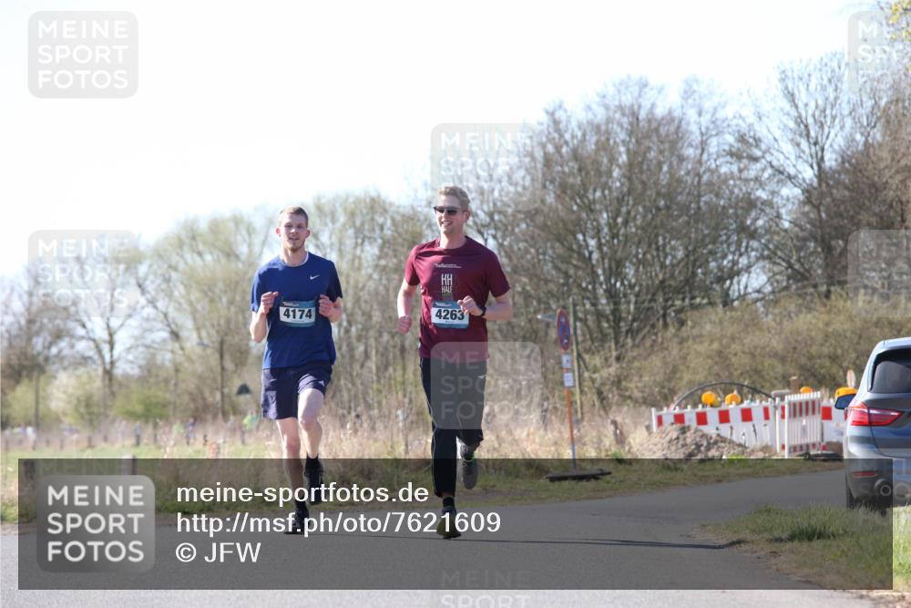 06.04.2025 - 44. Internationalen Wilhelmsburger Insellauf Jannik Wohlers http://msf.ph/oto/7621609 06.04.2025 10:14:21 Laufen 4174, 4263 meine-sportfotos.de