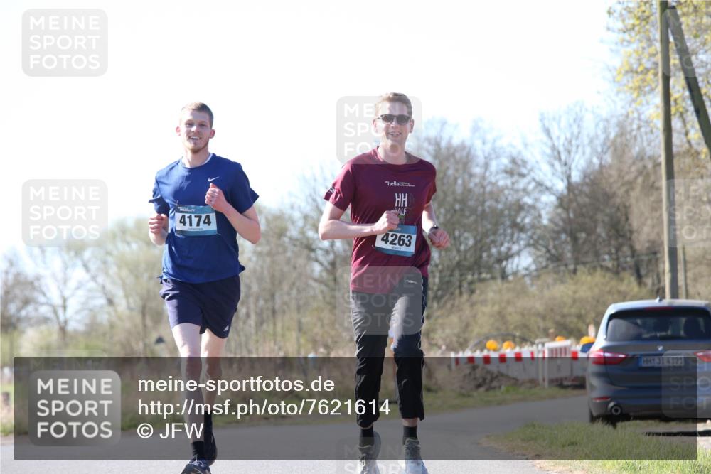 06.04.2025 - 44. Internationalen Wilhelmsburger Insellauf Jannik Wohlers http://msf.ph/oto/7621614 06.04.2025 10:14:24 Laufen 4174, 4263, 31, 4321 meine-sportfotos.de