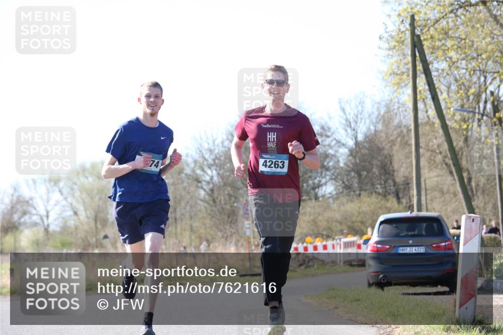 06.04.2025 - 44. Internationalen Wilhelmsburger Insellauf Jannik Wohlers http://msf.ph/oto/7621616 06.04.2025 10:14:25 Laufen 74, 4263, 31, 4321 meine-sportfotos.de
