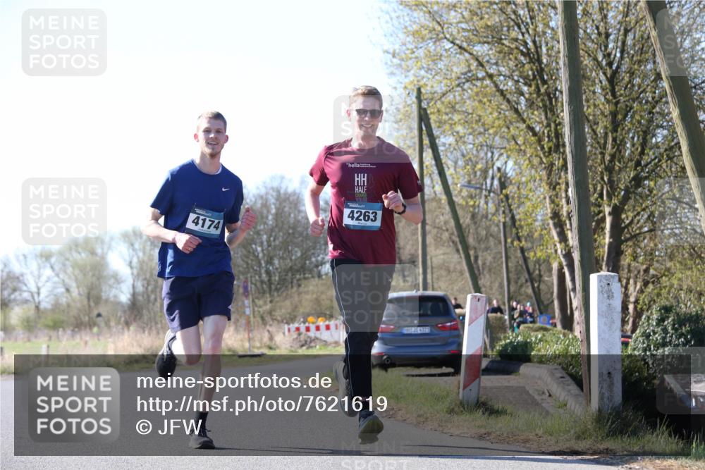 06.04.2025 - 44. Internationalen Wilhelmsburger Insellauf Jannik Wohlers http://msf.ph/oto/7621619 06.04.2025 10:14:25 Laufen 4174, 4263, 31, 4323 meine-sportfotos.de