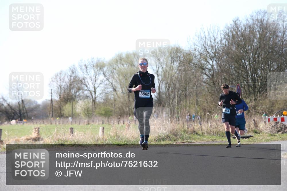 06.04.2025 - 44. Internationalen Wilhelmsburger Insellauf Jannik Wohlers http://msf.ph/oto/7621632 06.04.2025 10:14:38 Laufen 3562, 443, 27 meine-sportfotos.de