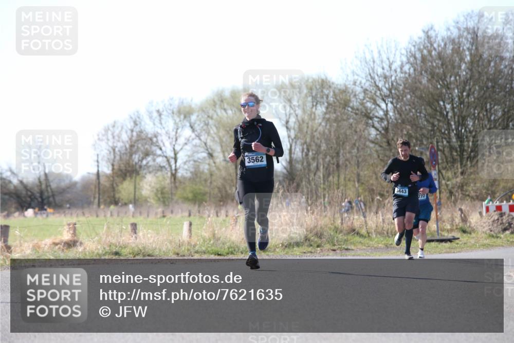 06.04.2025 - 44. Internationalen Wilhelmsburger Insellauf Jannik Wohlers http://msf.ph/oto/7621635 06.04.2025 10:14:39 Laufen 3562, 3443, 272 meine-sportfotos.de
