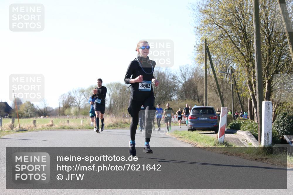 06.04.2025 - 44. Internationalen Wilhelmsburger Insellauf Jannik Wohlers http://msf.ph/oto/7621642 06.04.2025 10:14:43 Laufen 3443, 3562 meine-sportfotos.de