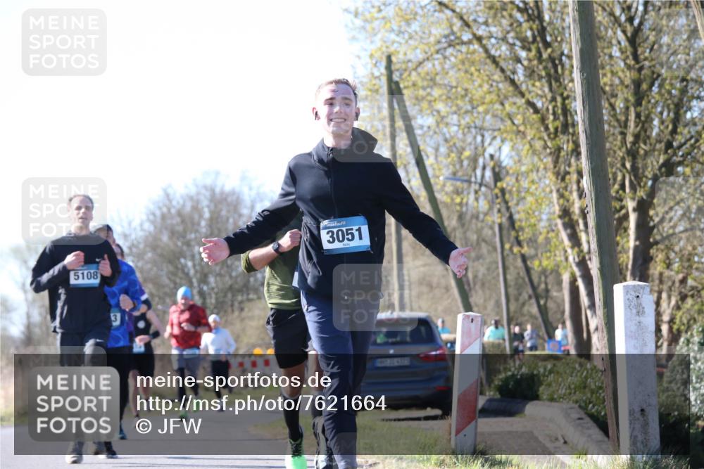 06.04.2025 - 44. Internationalen Wilhelmsburger Insellauf Jannik Wohlers http://msf.ph/oto/7621664 06.04.2025 10:14:50 Laufen 5108, 3051 meine-sportfotos.de