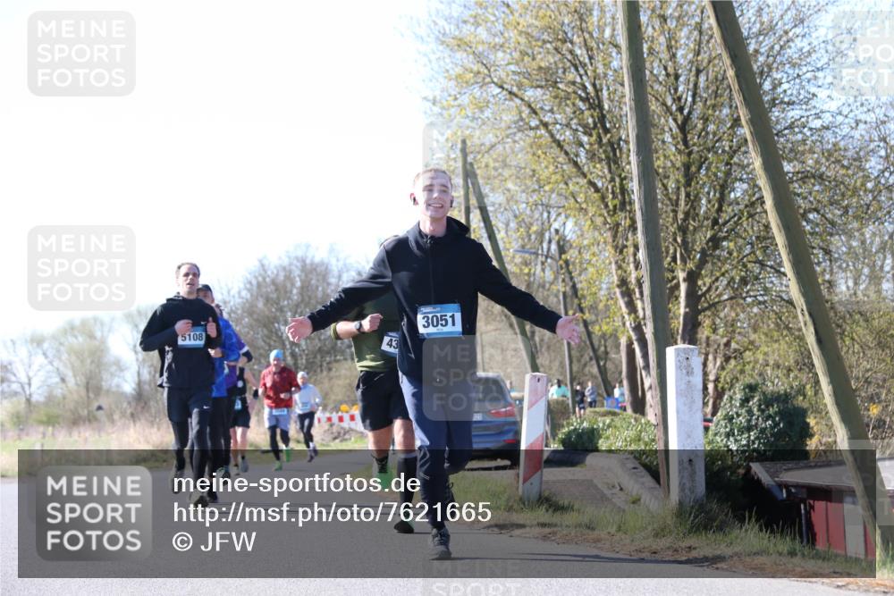 06.04.2025 - 44. Internationalen Wilhelmsburger Insellauf Jannik Wohlers http://msf.ph/oto/7621665 06.04.2025 10:14:51 Laufen 5108, 43, 3051 meine-sportfotos.de