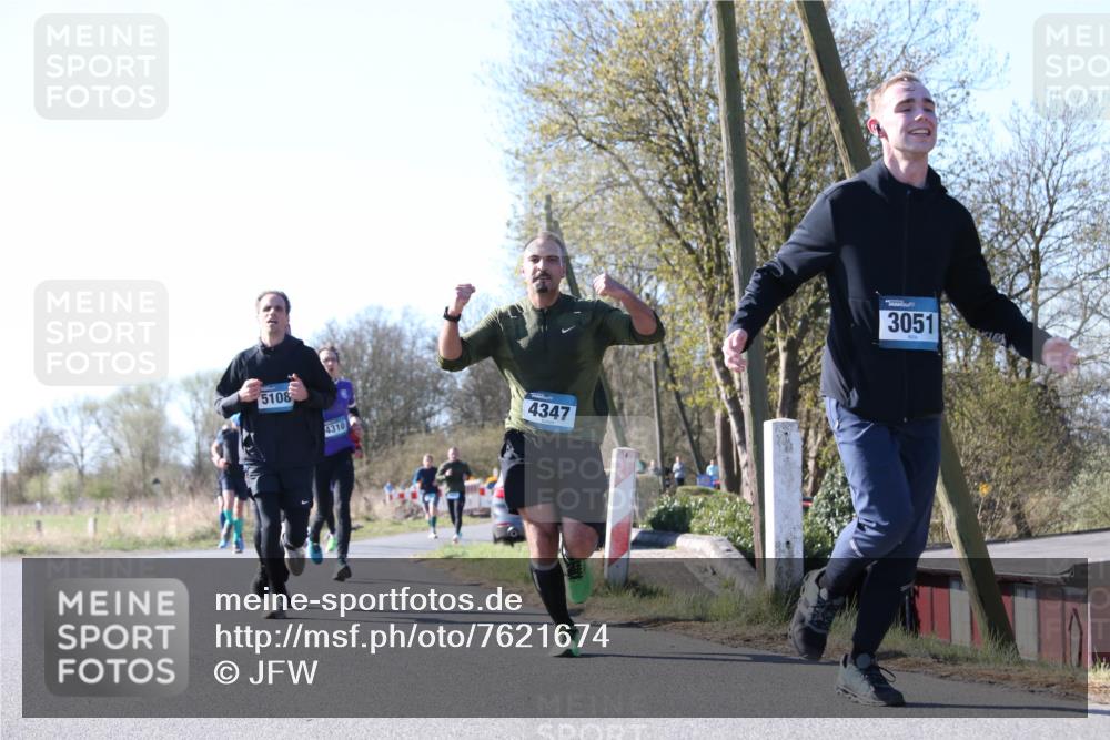 06.04.2025 - 44. Internationalen Wilhelmsburger Insellauf Jannik Wohlers http://msf.ph/oto/7621674 06.04.2025 10:14:52 Laufen 5108, 4310, 4347, 3051 meine-sportfotos.de