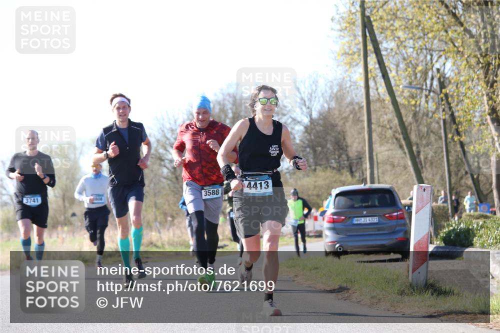 06.04.2025 - 44. Internationalen Wilhelmsburger Insellauf Jannik Wohlers http://msf.ph/oto/7621699 06.04.2025 10:14:56 Laufen 3741, 3588, 4413, 31, 4323 meine-sportfotos.de