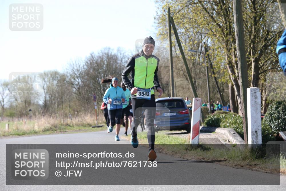 06.04.2025 - 44. Internationalen Wilhelmsburger Insellauf Jannik Wohlers http://msf.ph/oto/7621738 06.04.2025 10:15:05 Laufen 372121, 3542, 31, 4323 meine-sportfotos.de
