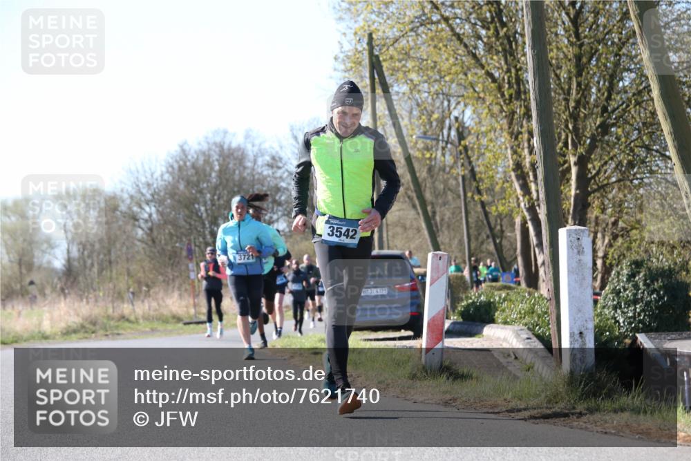 06.04.2025 - 44. Internationalen Wilhelmsburger Insellauf Jannik Wohlers http://msf.ph/oto/7621740 06.04.2025 10:15:05 Laufen 3721, 3542, 31, 4323 meine-sportfotos.de
