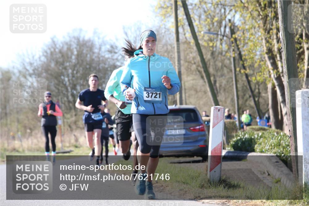 06.04.2025 - 44. Internationalen Wilhelmsburger Insellauf Jannik Wohlers http://msf.ph/oto/7621746 06.04.2025 10:15:08 Laufen 3721 meine-sportfotos.de