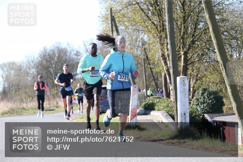 06.04.2025 - 44. Internationalen Wilhelmsburger Insellauf Jannik Wohlers http://msf.ph/oto/7621752 06.04.2025 10:15:08 Laufen 5021, 3721 meine-sportfotos.de