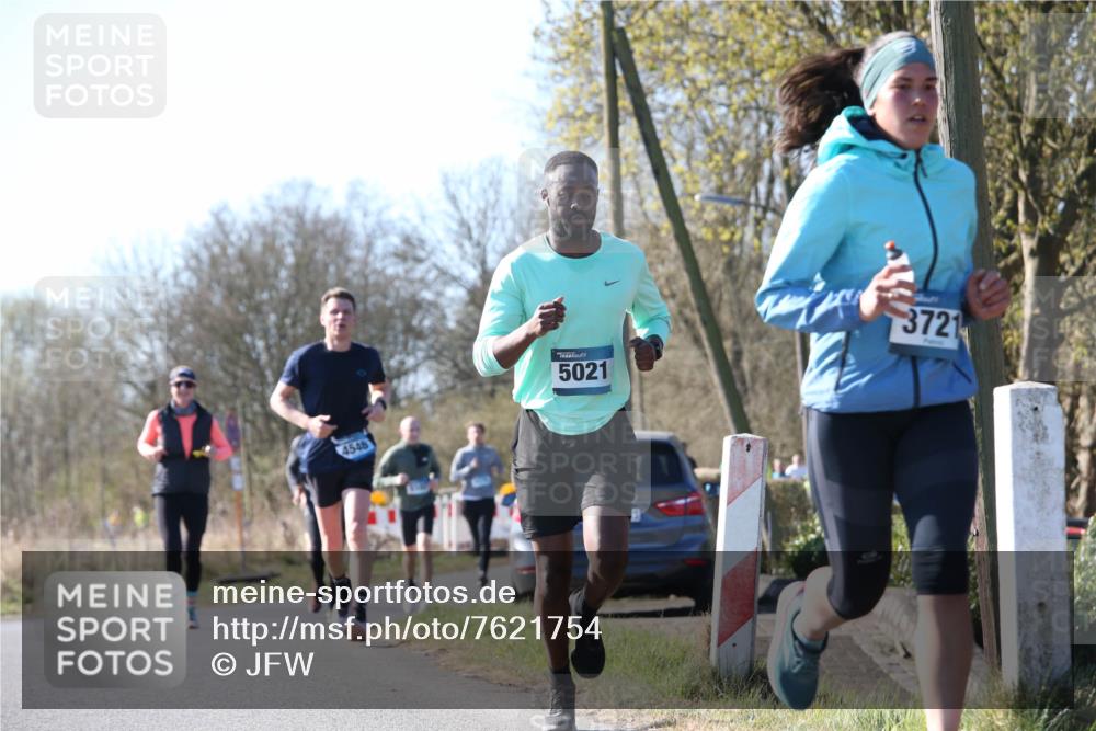 06.04.2025 - 44. Internationalen Wilhelmsburger Insellauf Jannik Wohlers http://msf.ph/oto/7621754 06.04.2025 10:15:09 Laufen 47, 4548, 5021, 3721 meine-sportfotos.de